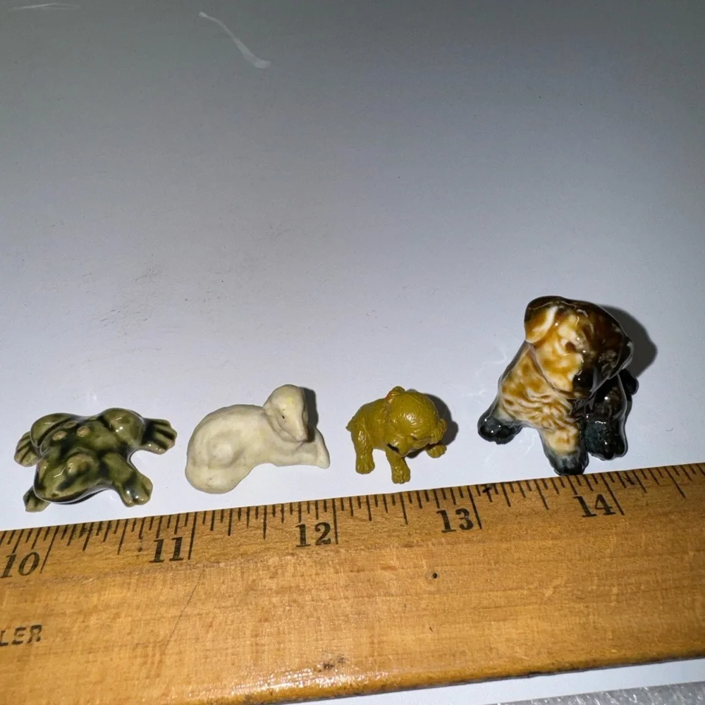 Lot of Miniature Figurines Frog Dog Turtle Polar Bear Animals Lamb Goat & Rabbit - Picture 10 of 16